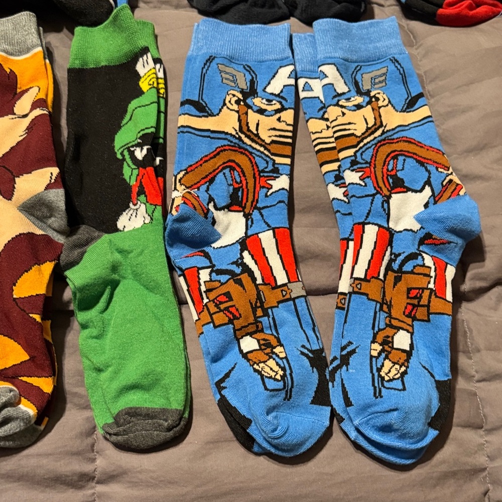 Colorful Cartoon/Comic Character Socks Set - Picture 3 of 6